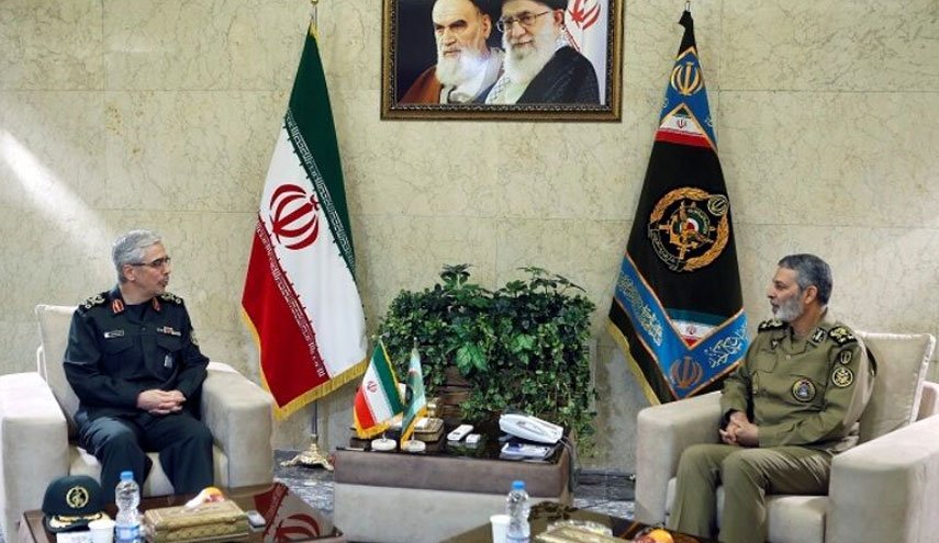 دیدار سردار سرلشکر باقری با سرلشکر موسوی به مناسبت روز ارتش