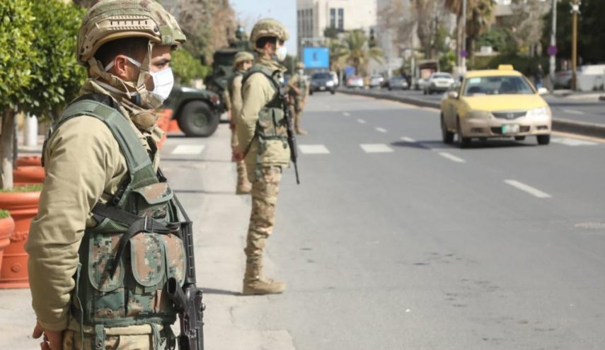 ضبط 16 الف شخص خالف تعليمات الحظر في الأردن