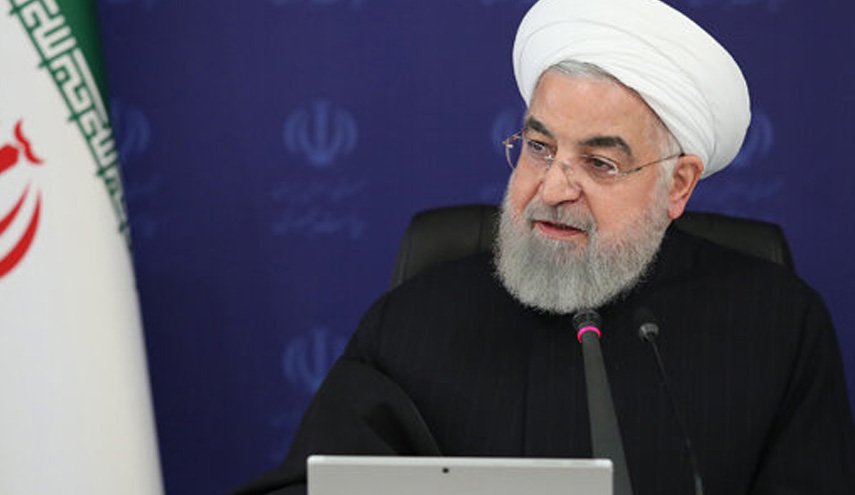 روحانی: در زمینه کیت های تشخیص بیماری کرونا و آنتی بادی، می توانیم صادر کننده باشیم/در روزهای سخت پیک بیماری کرونا، همه بخش ها پای کار بودند