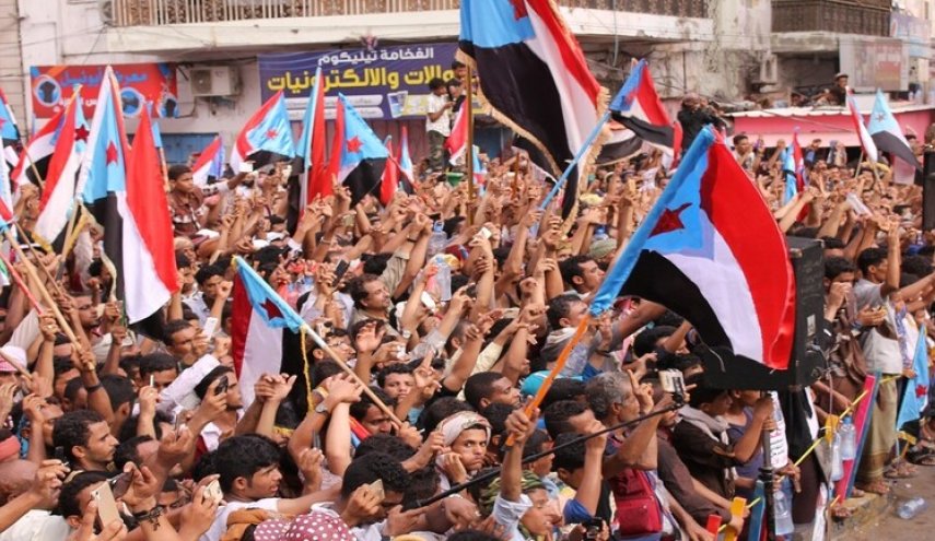 إعلان دعم شيوخ عشائر لقرار الإدارة الذاتية في جنوب اليمن