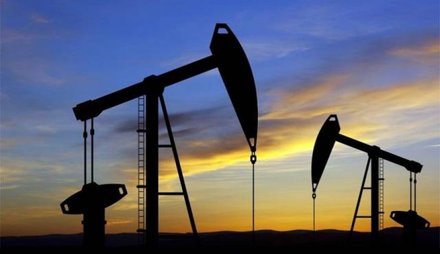 عُمان ستخفض إنتاجها النفطي بنسبة 30% في يوليو