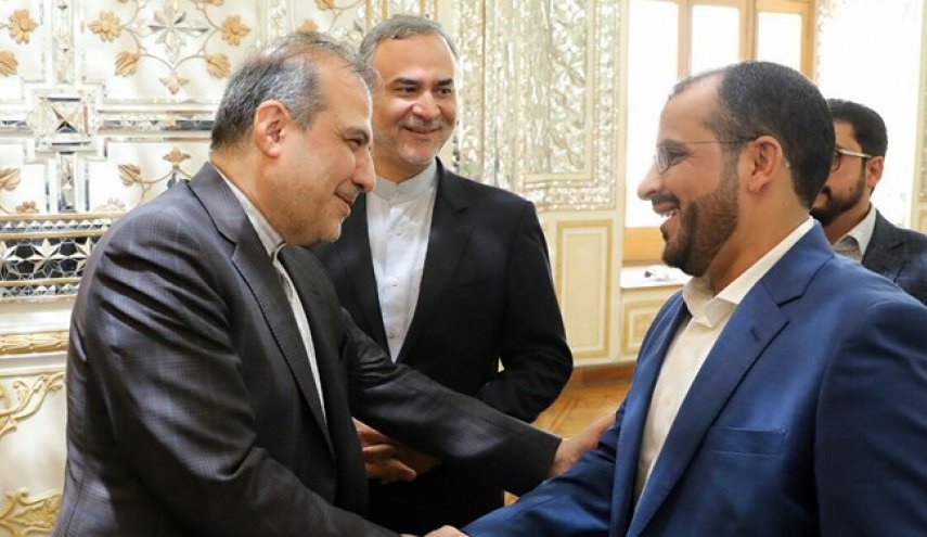 سخنگوی انصارالله آخرین تحولات سیاسی و میدانی یمن را برای دستیار وزیر خارجه ایران تشریح کرد
