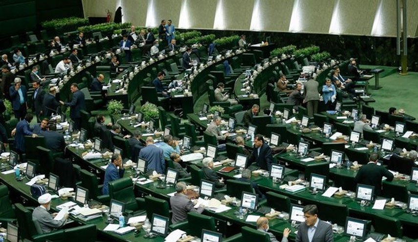 با تصویب مجلس، جریمه ارز خروجی ۴ برابر بهای ریالی آن تعیین شد