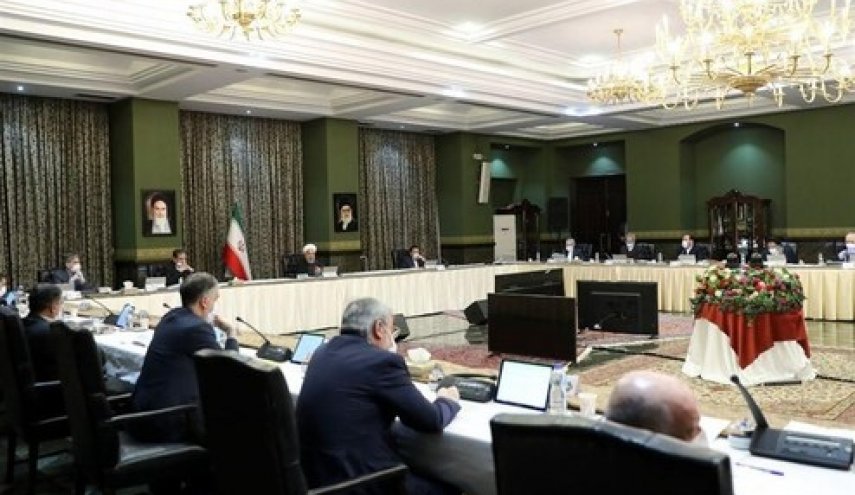 شروع کار کلیه وزارتخانه ها، سازمانها، شرکت‌ها و مؤسسات دولتی در روز‌های ۱۹ و ۲۳ رمضان با دو ساعت تأخیر/ تصمیمات خودرویی دولت در راستای تامین حقوق مصرف کنندگان نهایی و حذف واسطه‌ها