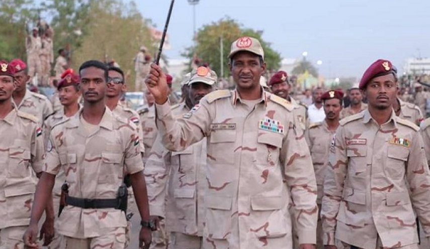 قوات سودانية لمصادرة أسلحة ومركبات المتسللين الغير شرعيين
