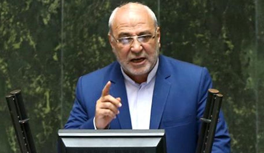 حاجی دلیگانی: وزیر صنعت مشکل بازار خودرو را برطرف کند