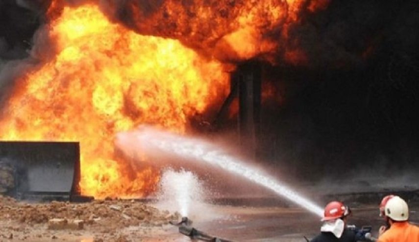اندلاع حريق هائل في مصفى للنفط باربيل شمال العراق