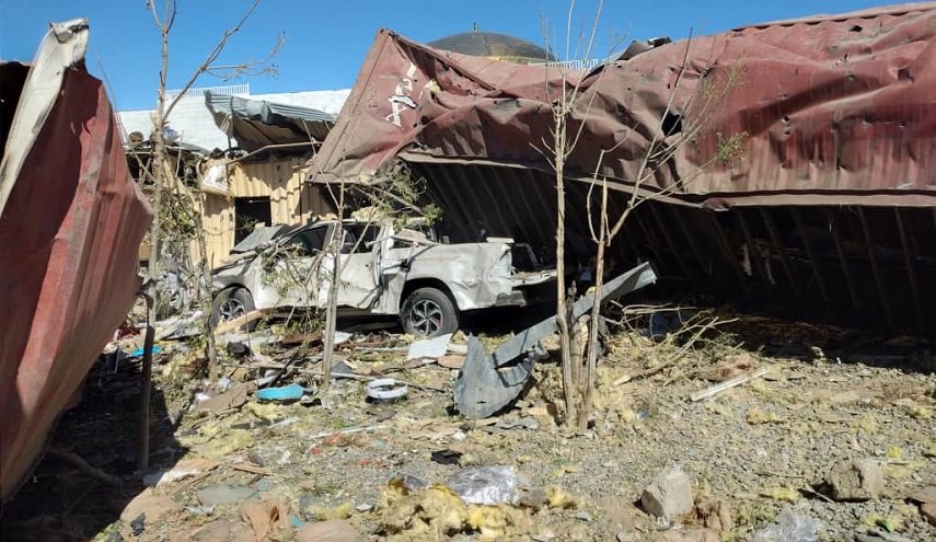 بالصور.. مقتل 7 أشخاص جراء تفجير سيارة ملغومة بأفغانستان