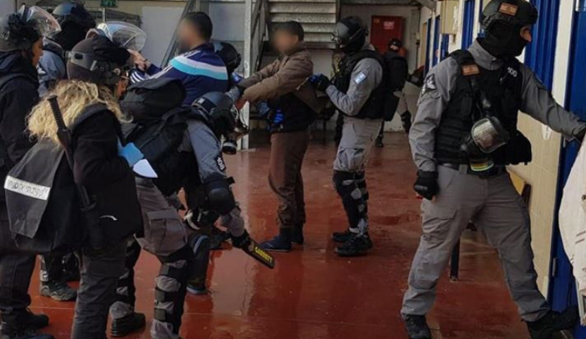 4700 أسير فلسطيني يواجهون هذا العام حرمانا مضاعفا