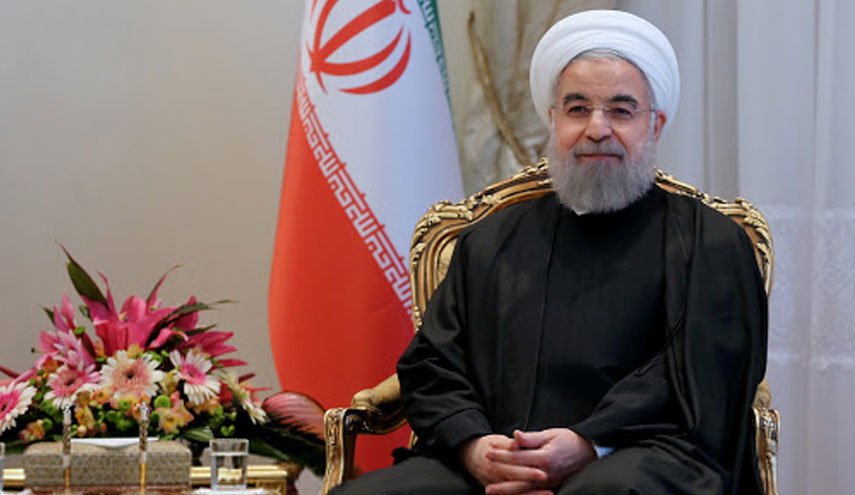 روحانی فرا رسیدن عید مقاومت را به رئیس جمهور لبنان تبریک گفت