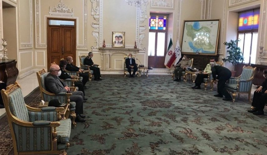 در دیدار لاریجانی با فرماندهان ارشد نظامی چه گذشت؟
