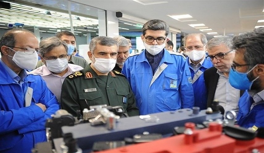 العميد حاجي زادة: لا توجد قيود في نقل التقنية الدفاعية الى قطاع صناعة السيارات