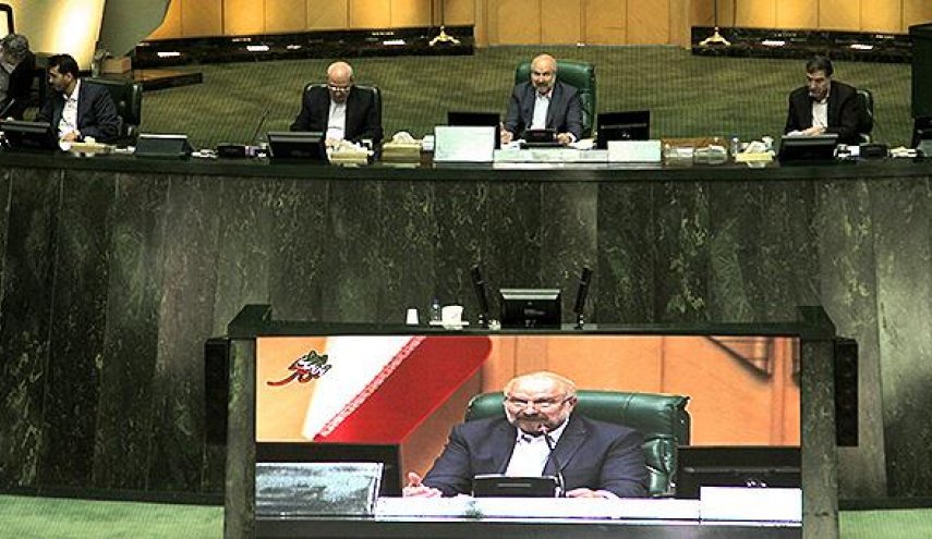 مجلس یازدهم مذاکره و سازش با آمریکا به عنوان محور استکبار جهانی را بی‌حاصل و پرضرر ارزیابی می‌کند/ راهبرد ما در برخورد با آمریکای تروریست، تکمیل زنجیره انتقام خون شهید سلیمانی است / مجلس یازدهم بنای تقابل و مچگیری ندارد