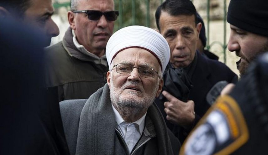 اولین واکنش شیخ عکرمه صبری به تبعدیش: جان‌نثار مسجد الاقصی هستیم/ هدف تضعیف مقاومت است
