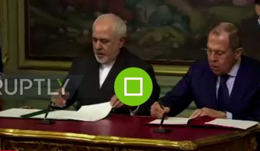اعلامیه مشترک ایران و روسیه درباره ارتقای حقوق بین‌الملل به امضای ظریف و لاوروف رسید