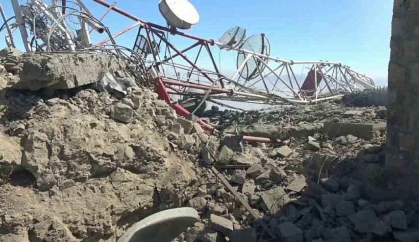 طيران العدوان يدمر شبكة الاتصالات في عمران و'يمن موبايل' تدين