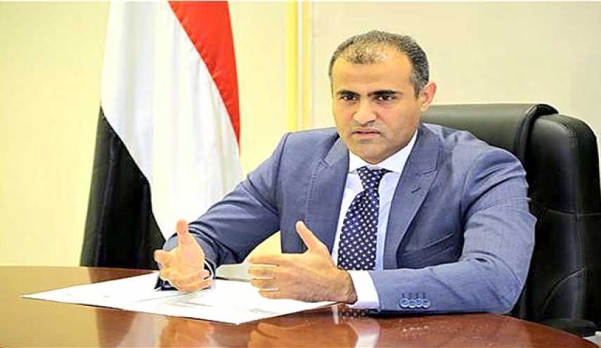 مسؤول في حكومة هادي يهاجم بشدة اتفاق الرياض و'الانتقالي'