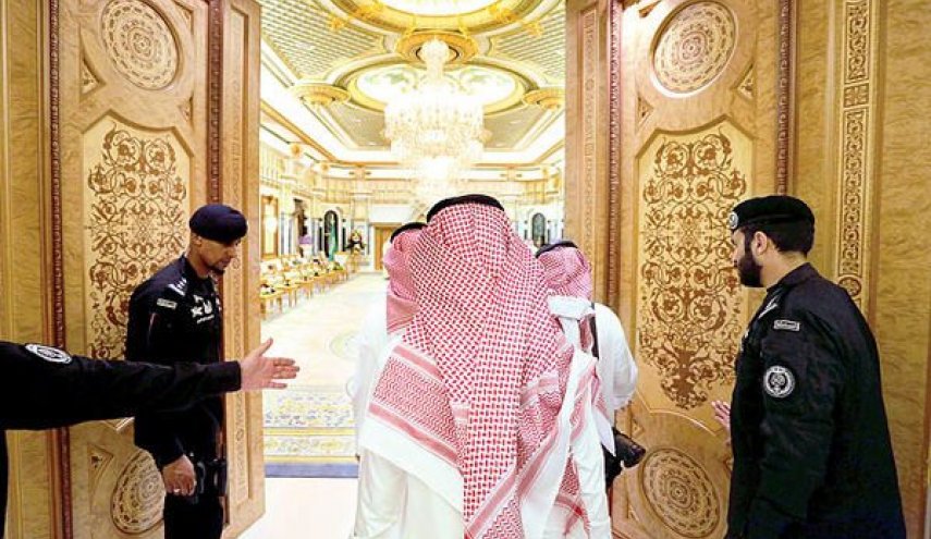 تصویر سرباز زن عضو گارد سلطنتی عربستان سعودی 