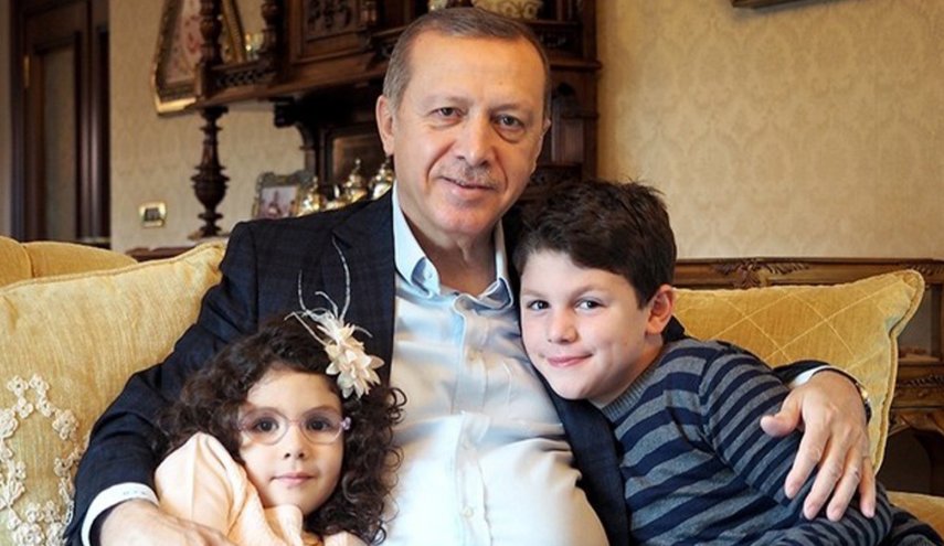 أردوغان يغادر انقرة الى اسطنبول ليرى حفيده الثامن!
