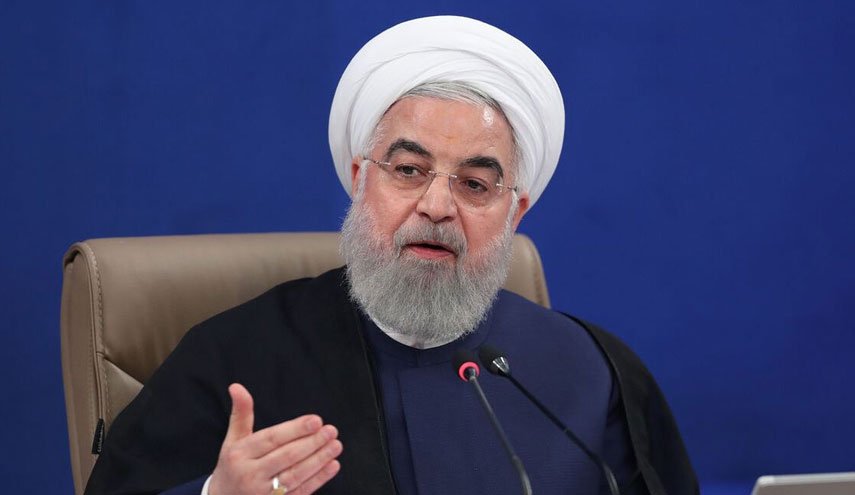 روحانی: در برابر جهاد و فداکاری کارکنان وزارت نیرو به قامت می ایستم