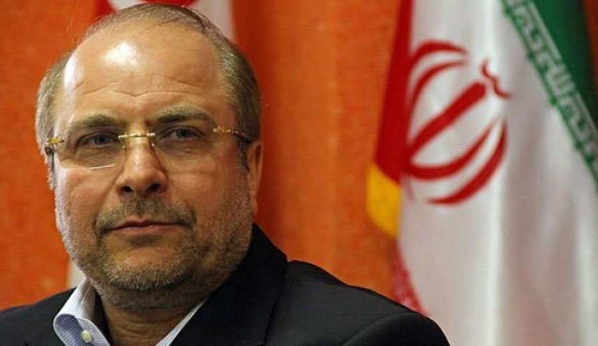 قالیباف: برای حل مشکلات اقتصادی باید جوانان جهادی را وارد عرصه کنیم
