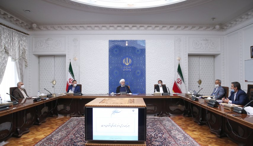 اقتصاد کشور تحت مدیریت قرار دارد/ بازی با قیمت ارز، سکه و بازار سرمایه از متغیرهای اصلی عملیات روانی دشمن برای آشفته کردن اقتصاد کشور است