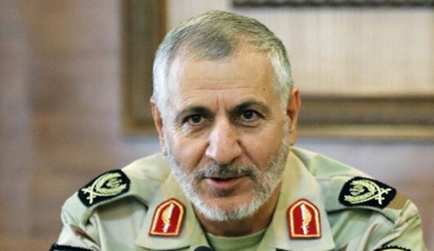 قائد حرس الحدود: اقتدار ايران رهن بدماء وتضحيات الشهداء