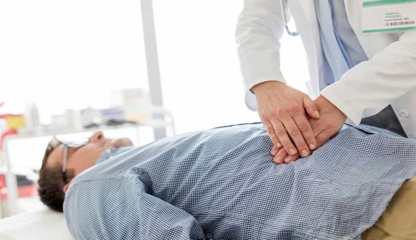 احذر هذه العلامات تدل على إصابة المريء بمرض خطير
