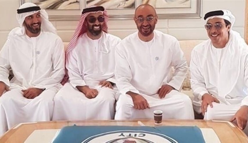 الشرط الذي وضعه منصور بن زايد لتصفية شقيقه أحمد