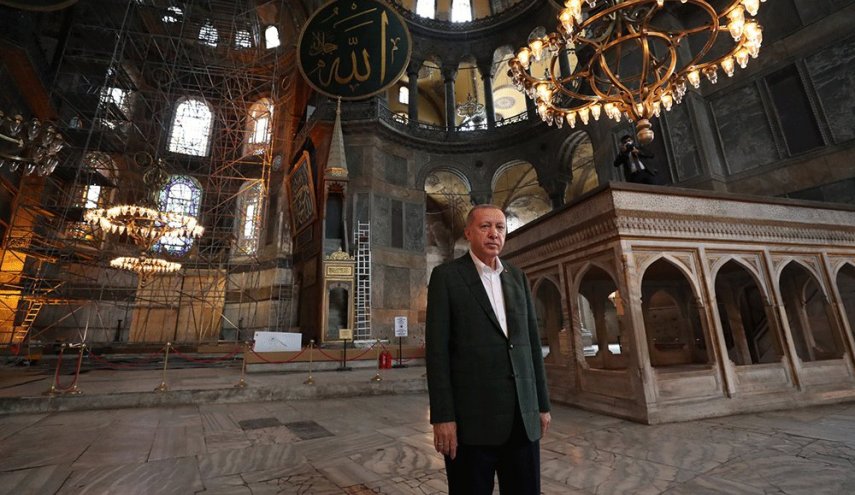 شاهد..أردوغان ينشر صورا جديدة له من داخل 