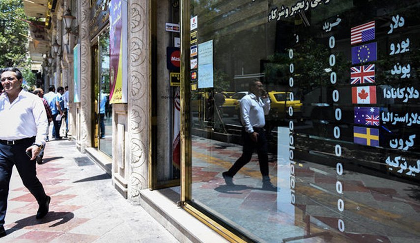 روند کاهشی نرخ دلار در بازار ادامه دارد