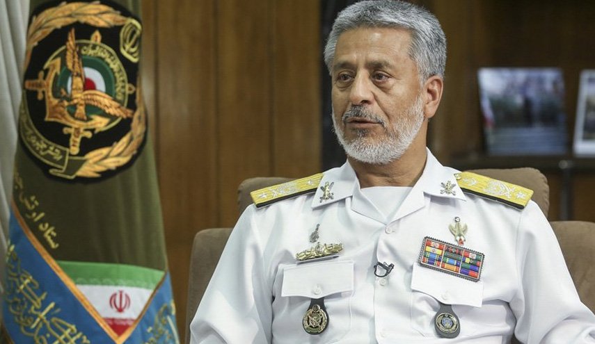 دریادار سیاری: ارتش ظرفیت تولید مواد بهداشتی برای مقابله با کرونا را افزایش داد