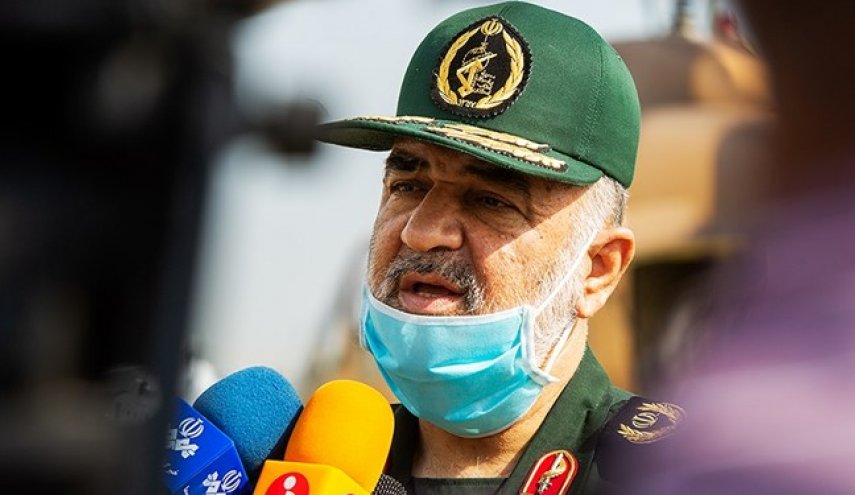 سرلشکر سلامی: توسعه تسلیحات ما منطبق با شناخت نقاط ضعف و قوت دشمن است
