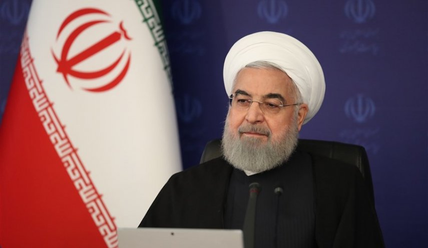 روند افتتاح طرحهای عظیم ملی در کشور به رغم شرایط سخت تحمیلی دشمنان، با شتاب ادامه می یابد/ از صادرات نفت خام فاصله می گیریم و آن را پس از تبدیل به فرآورده های باارزش، صادر می کنیم