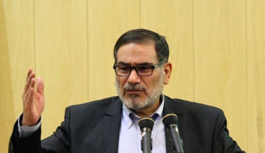 شمخانی: سازوکار ماشه نمایشی تبلیغاتی برای نجات ترامپ است

