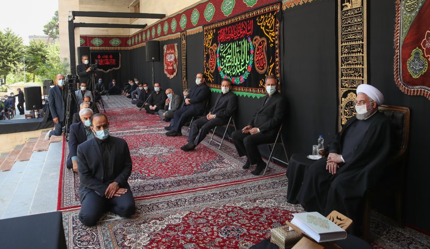 مراسم عزاداری حضرت اباعبدالله الحسین (ع) با حضور روحانی + تصاویر