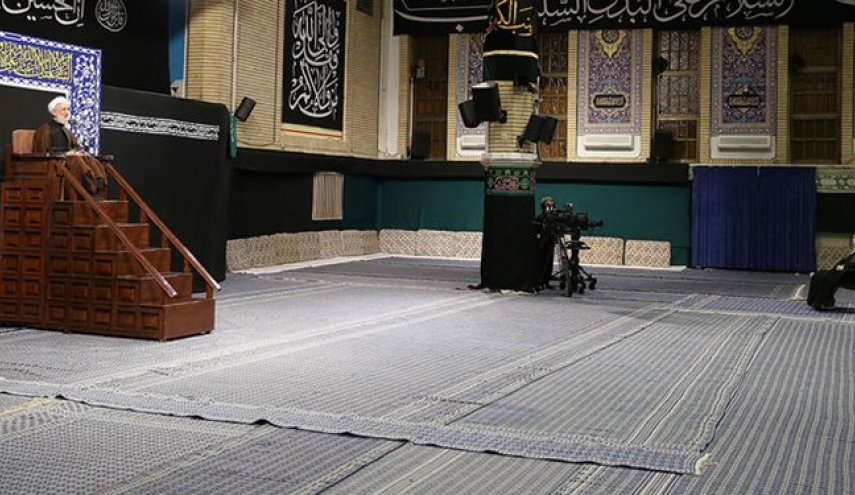 مراسم عزاداری شب هفتم محرم با حضور رهبر انقلاب برگزار شد
