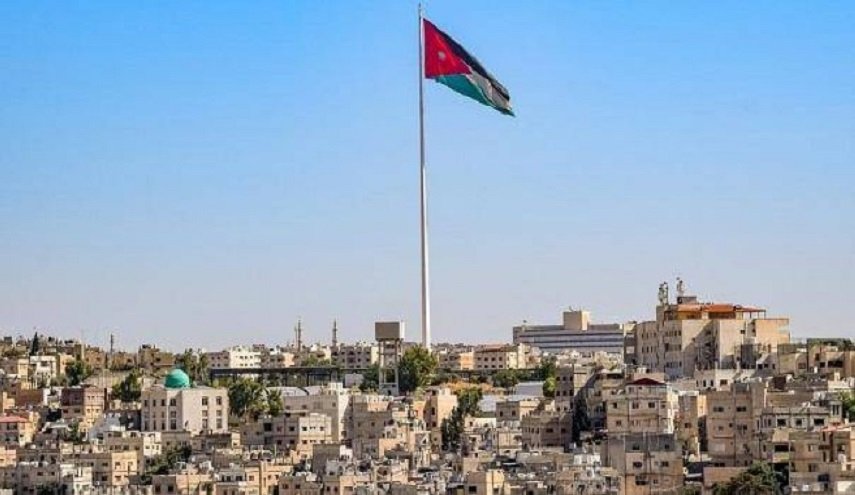 الأمن الأردني : تطبيق الحظر الشامل في عمّان والزرقاء 