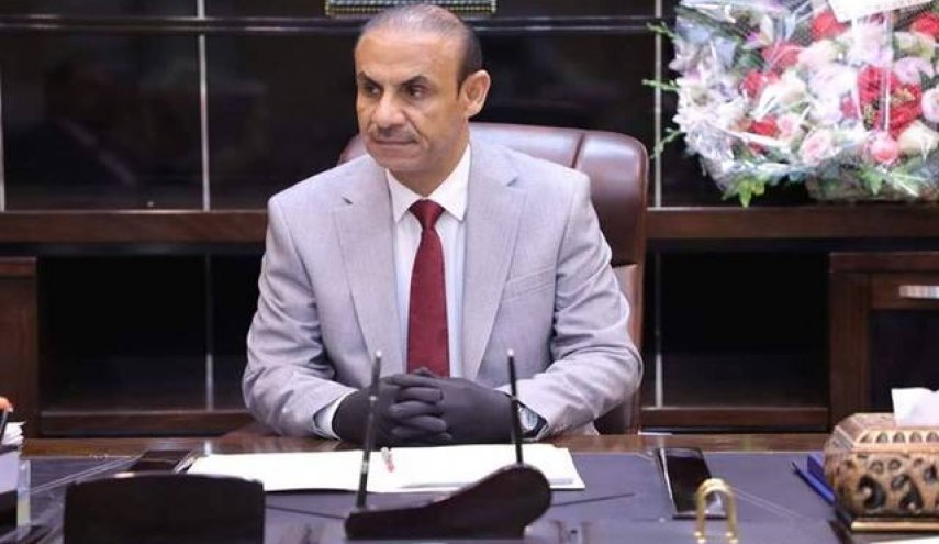 العمل العراقية توقف رواتب آلاف الموظفين!