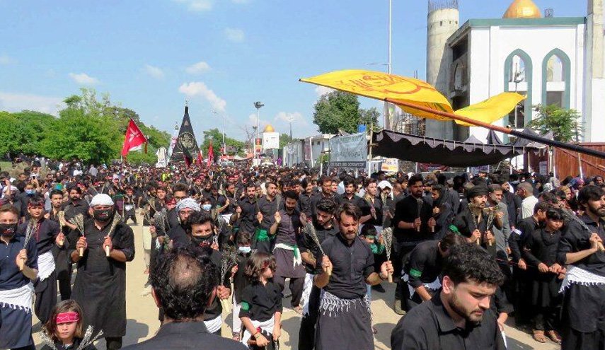 سوگواری پاکستانی‌ها در غم شهادت سالار شهیدان 
