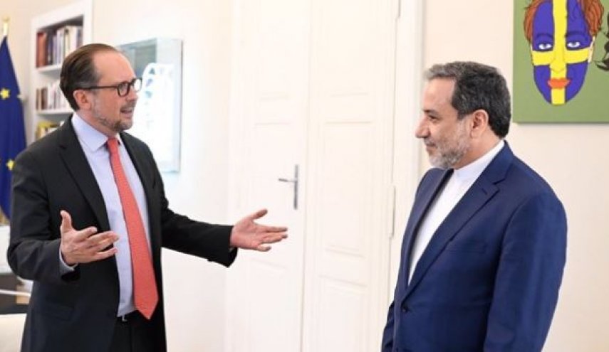 دیدار عراقچی با وزیر خارجه اتریش
