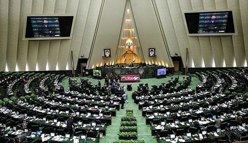 کمیسیون‌های تخصصی ‌این هفته میزبان هفت عضو کابینه هستند/ حضور وزیر خارجه، وزیر اقتصاد و رییس کل بانک مرکزی در مجلس