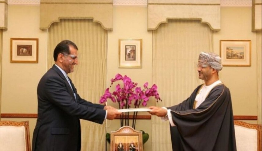 سفير ايران الجديد يلتقي وزير خارجية عمان