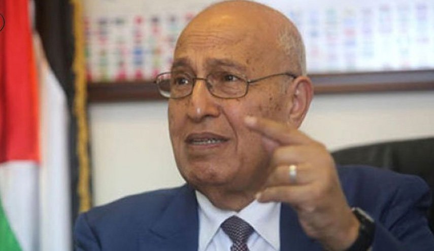 مشاور محمود عباس: امارات حق ندارد در مسائل مسجد الاقصی دخالت کند/ دولت ابوظبی نباید حقوق ملت فلسطین را بازیچه قرار دهد