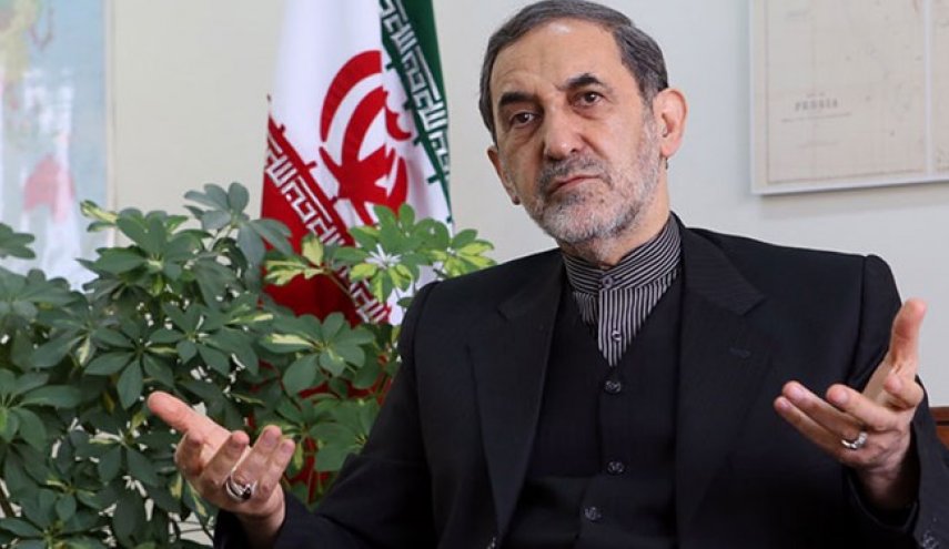 ولایتی: پارس کردن‌های آمریکا به جایی نمی‌رسد
