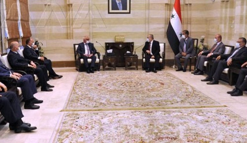 عرنوس يلتقى مع الوفد الأبخازي لبحث تطوير العلاقات الثنائية