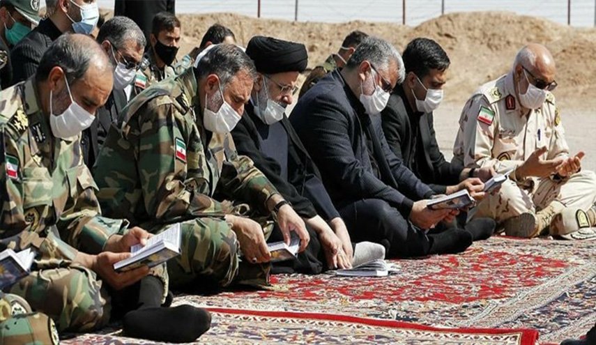 شاهد بالصور.. رئيس السلطة القضائية يقرأ زيارة الأربعين مع حراس الحدود