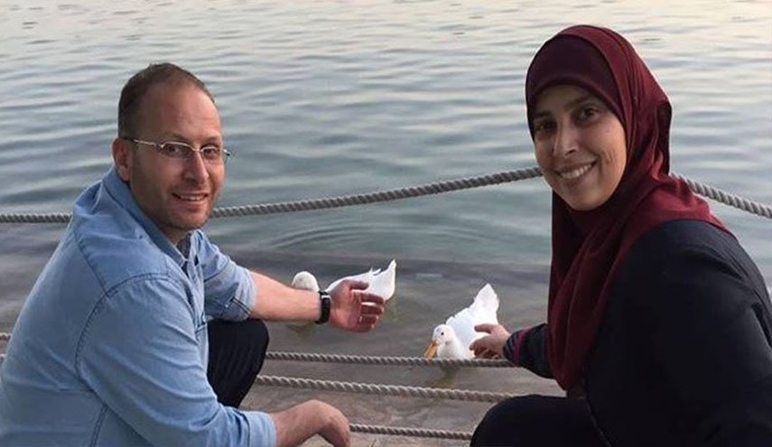 إذاعة أردنية توقف برنامجا تهرّب من مناشدة للمحررة التميمي