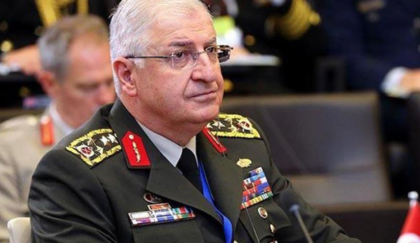 رئيس الأركان التركي يلتقي نظيره القطري في أنقرة
