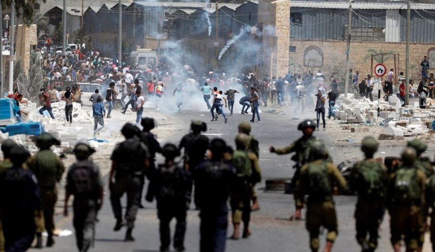 فلسطینیان کرانه باختری علیه اشغالگران صهیونیستی تظاهرات کردند